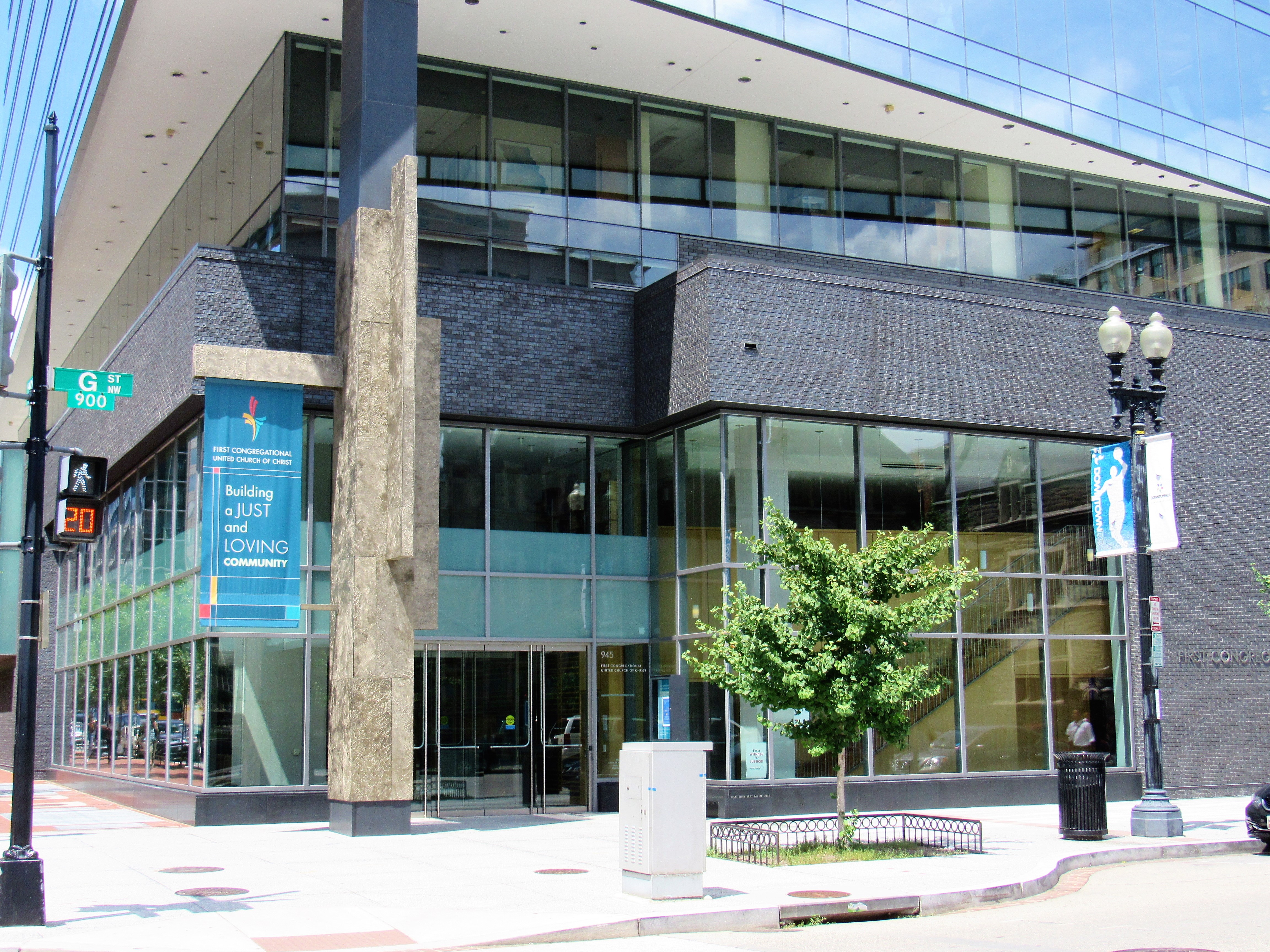 DC Church Denounces Prayer In ‘March For Our Lives’ Display