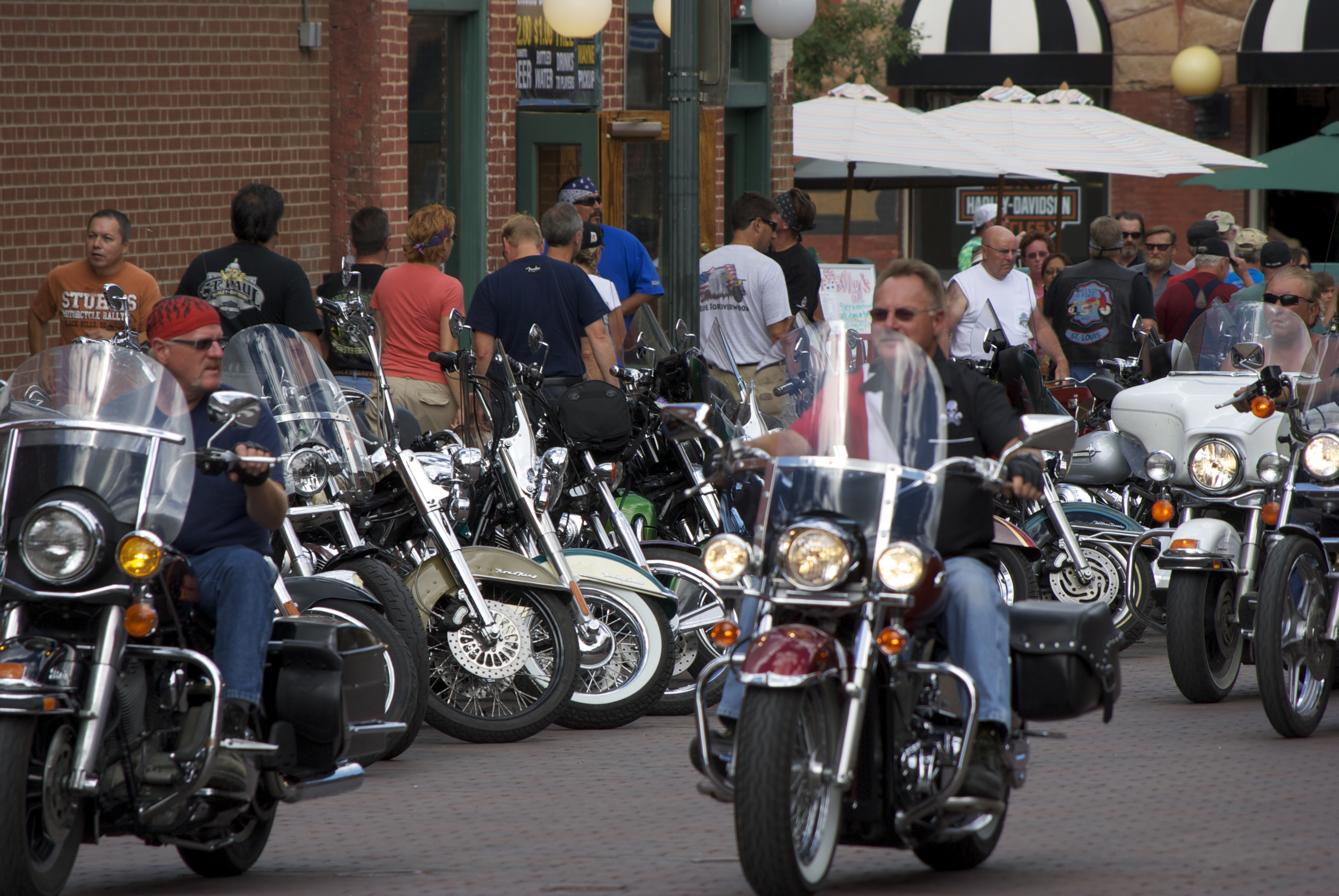 Sturgis Motorcycle Rally Led To 265,000 COVID-19 Cases, Report Claims. Some South Dakota Officials Object