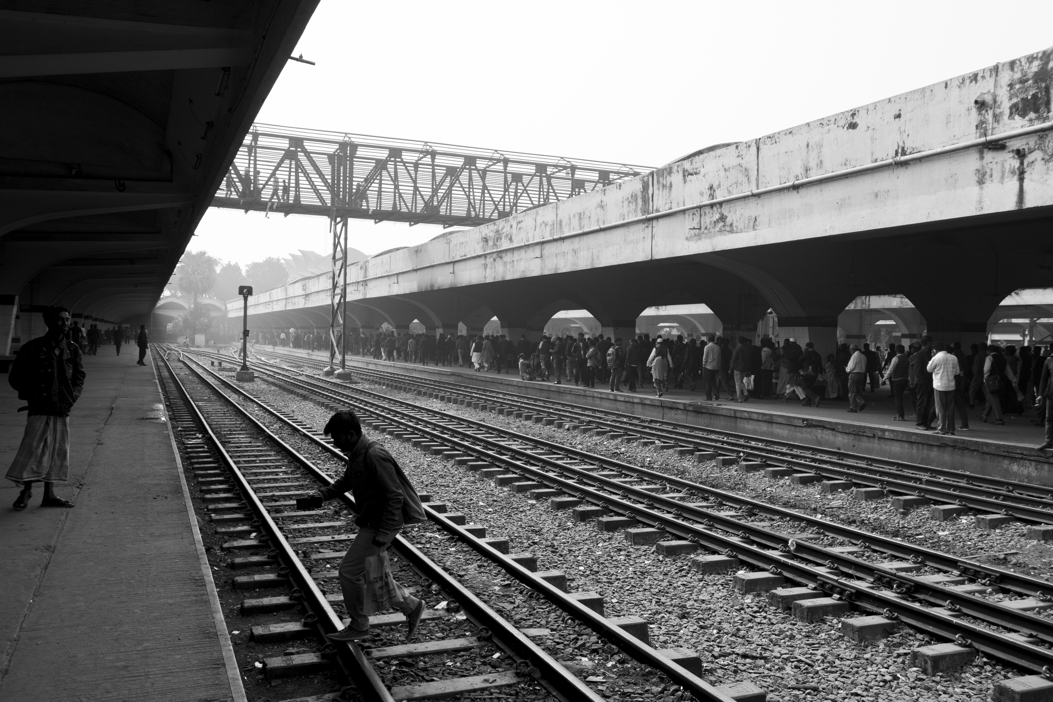 Nearly 3/4 Of Voters Think America Is On The Wrong Track, Poll Shows