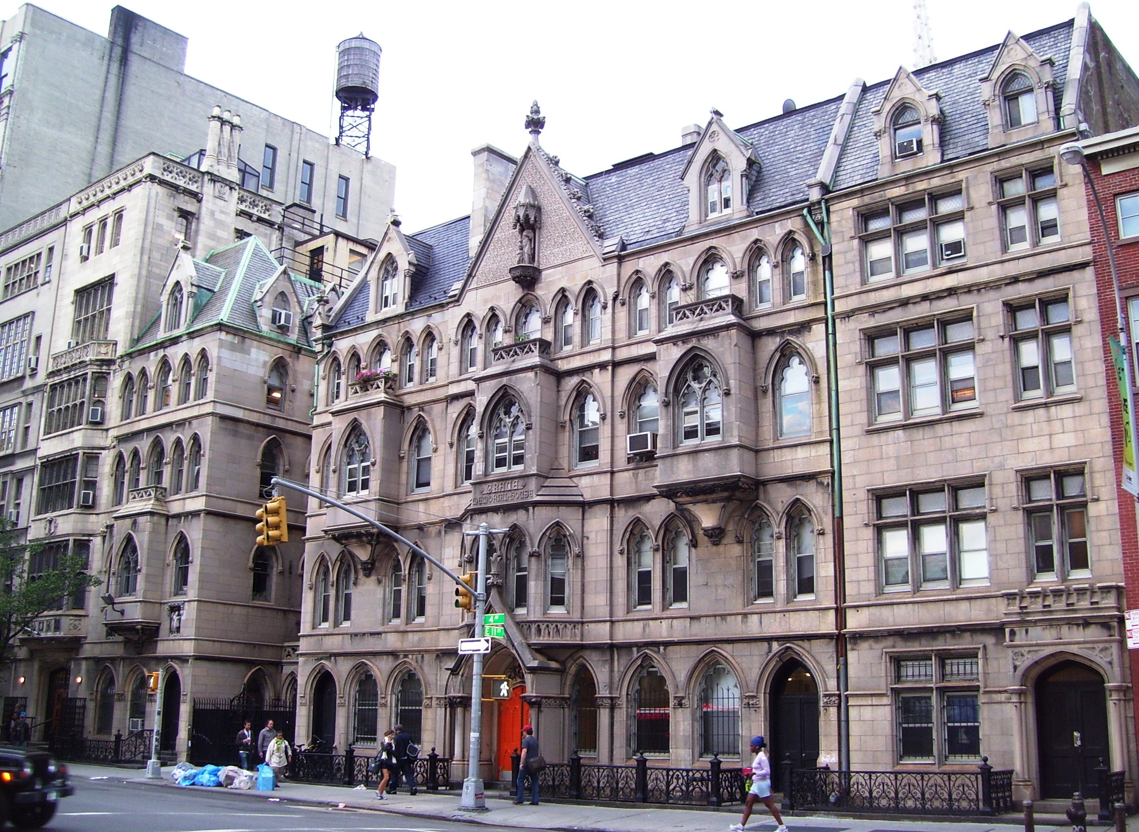 Head Of NYC School Allegedly Recorded Saying Curriculum Demonizes White People Claims He Was ‘Misquoted’