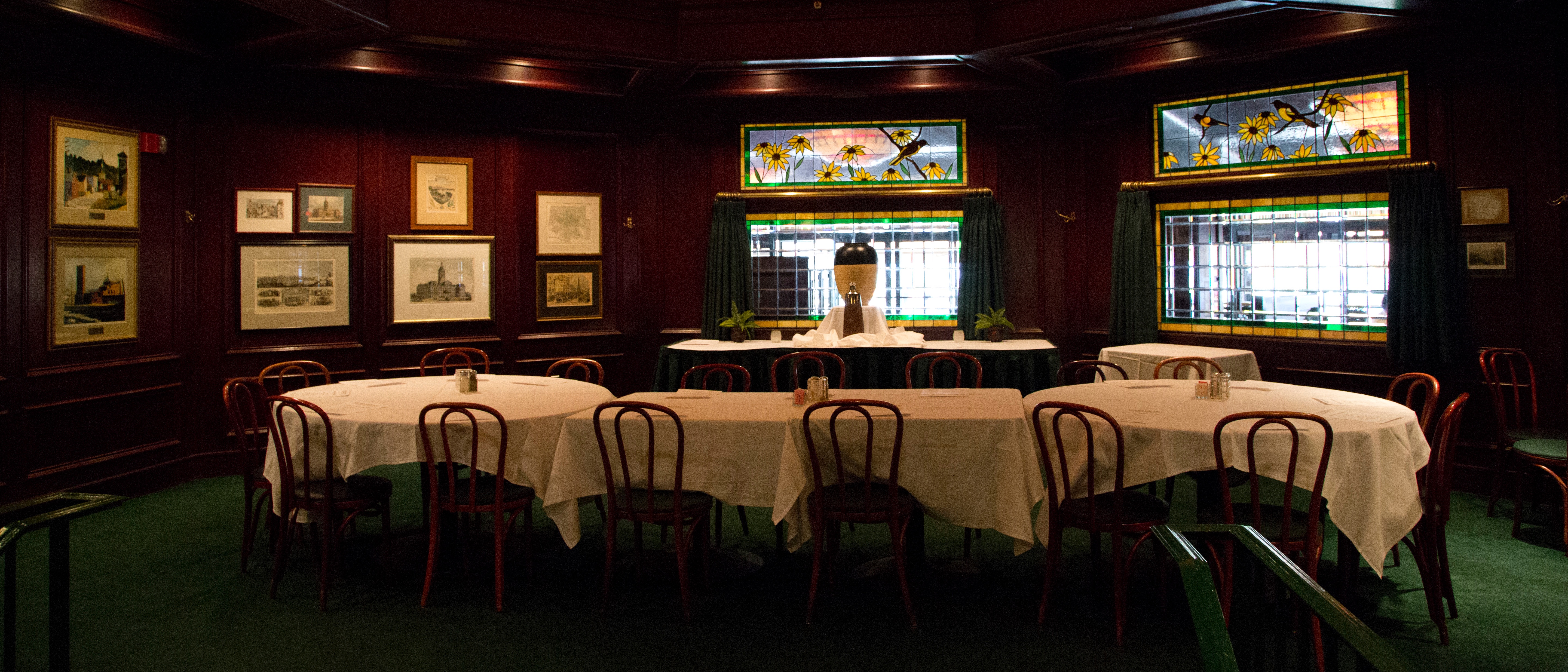 Local Restaurants Can’t Keep Up With Minimum Wage Hikes, Inflation