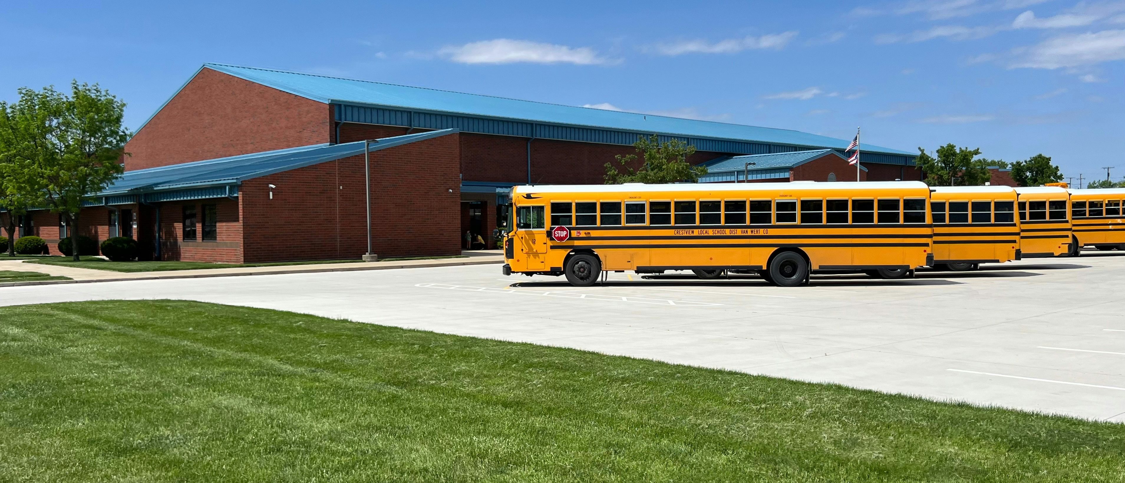 California School District Goes All-In On Electric Buses While Students Struggle With Reading, Math