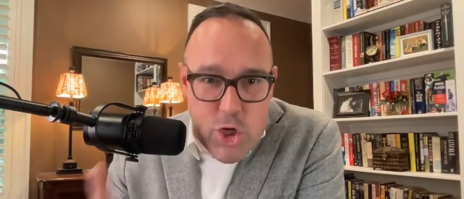 Ex-CNN Analyst Says Harris’ ‘Risk-Averse’ Strategy Could Cost Her Election