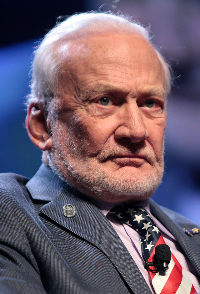 Buzz Aldrin Endorses Trump For President