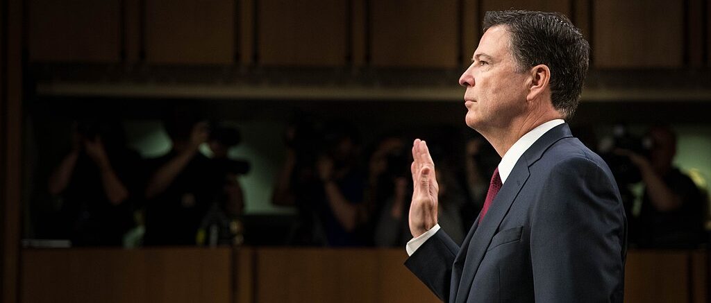 Mark Warner, CC BY 2.0 , via Wikimedia Commons