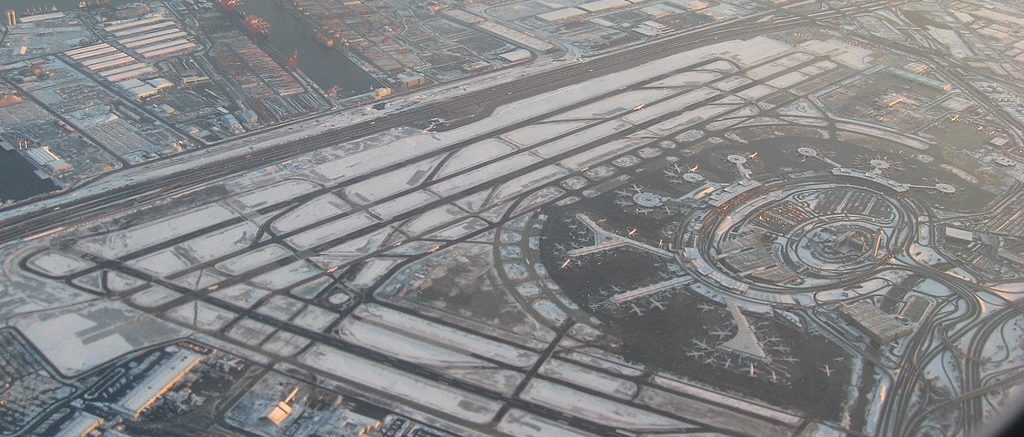 Fan Railer, Public domain, via Wikimedia Commons