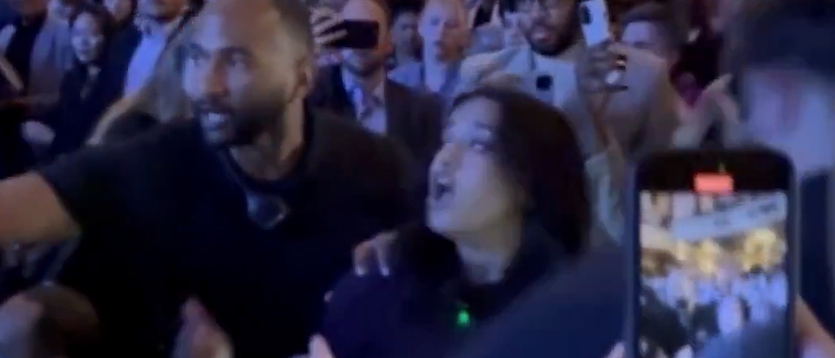 ‘Right-Wing War Criminal!’: Leftist Heckler Disrupts Kamala Book Event To Screech About ‘Genocide’