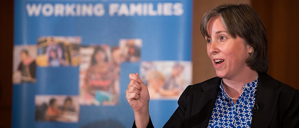 US Department of Labor, Public domain, via Wikimedia Commons