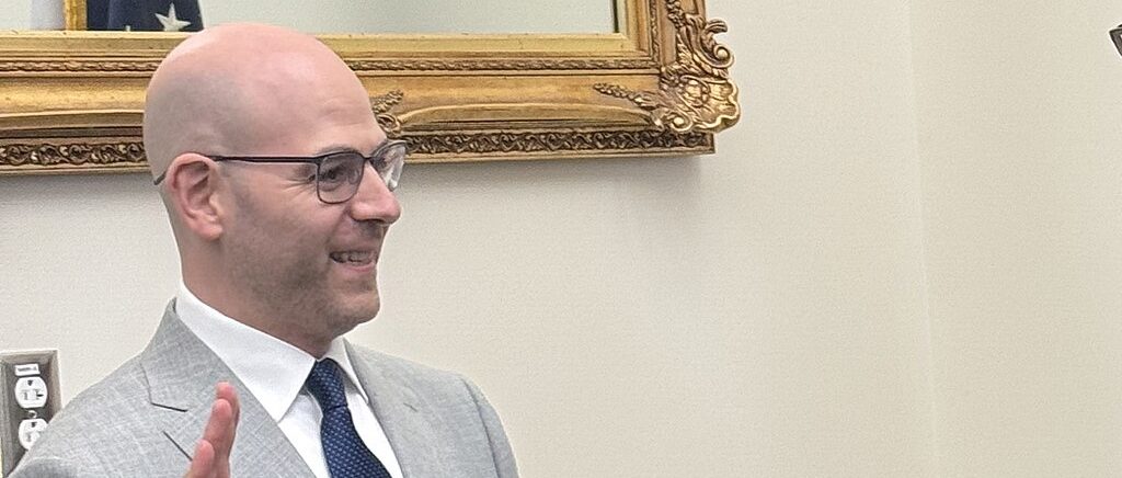 Trump Federal Reserve Pick Honors Pledge To Give Up Conflict Of Interest