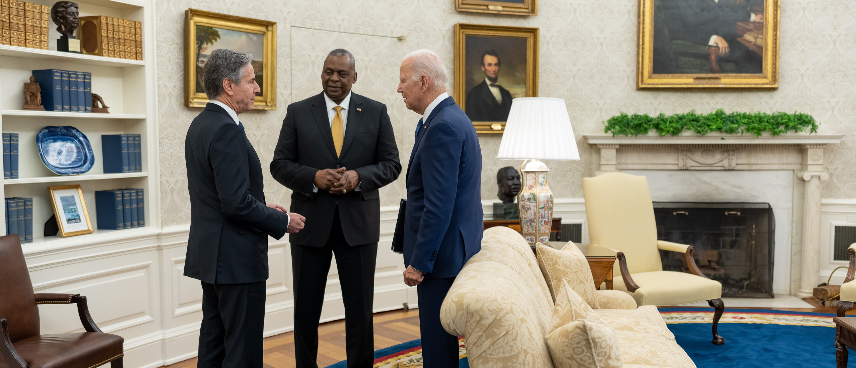 (Official White House Photo by Cameron Smith)