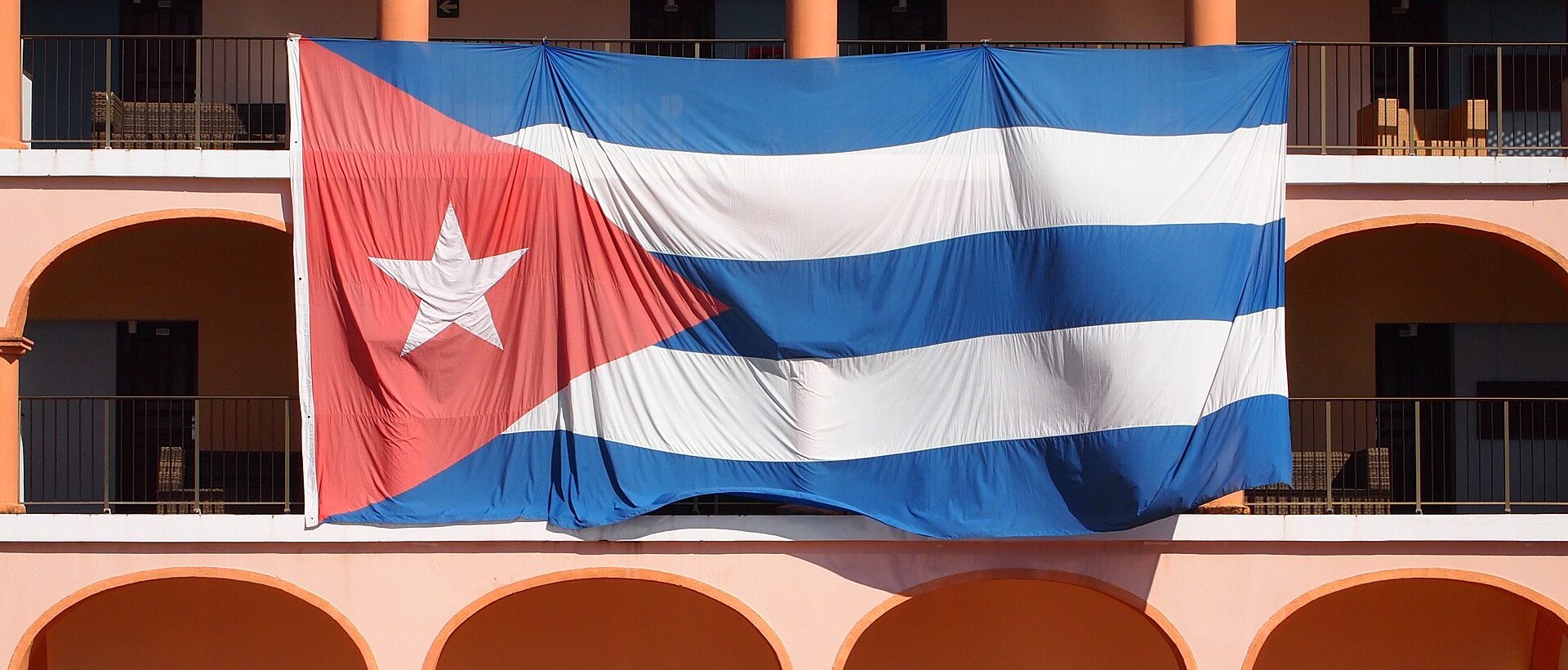 Cuban flag [Wikimedia Commons/Public/Taymaz Valley from Ottawa, Canada, CC BY 2.0, ]