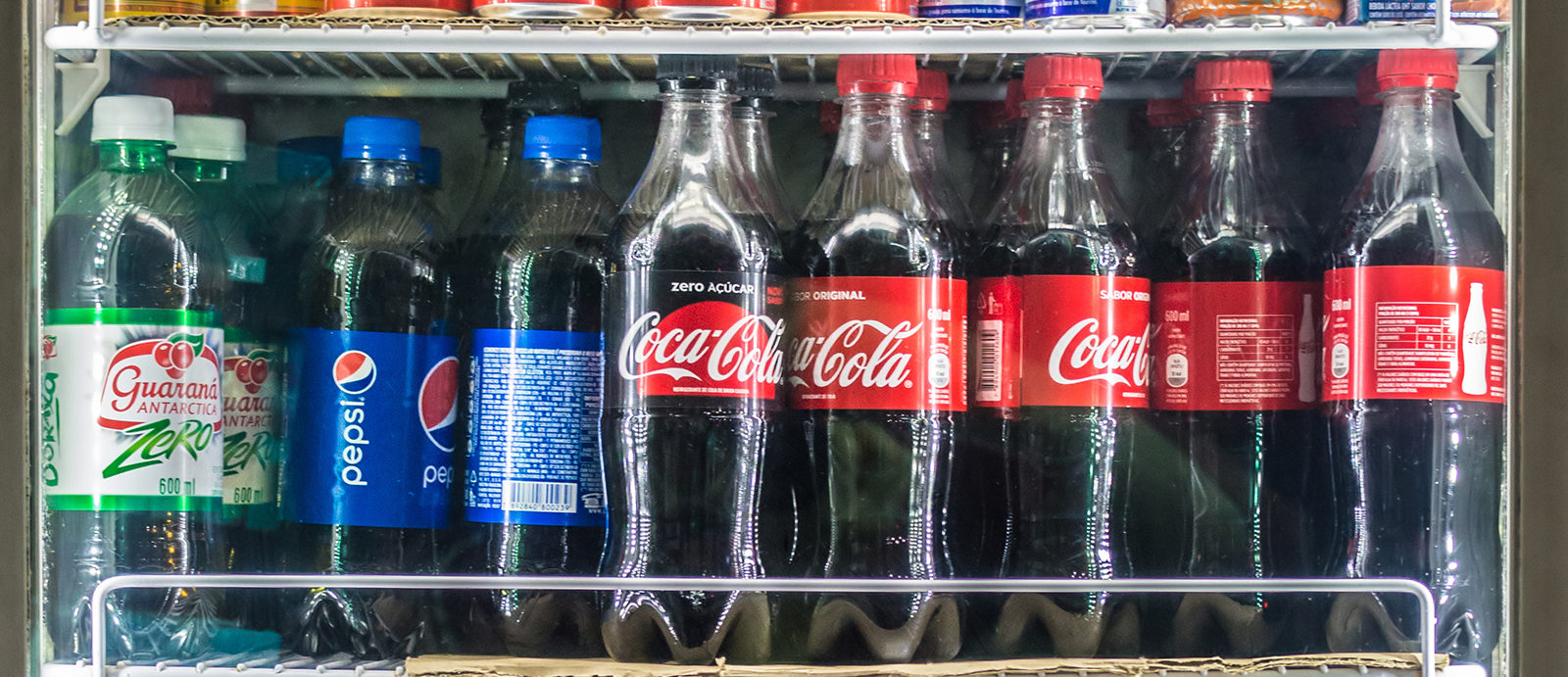 https://commons.wikimedia.org/wiki/File:Soft_drink_shelf_2.jpg
